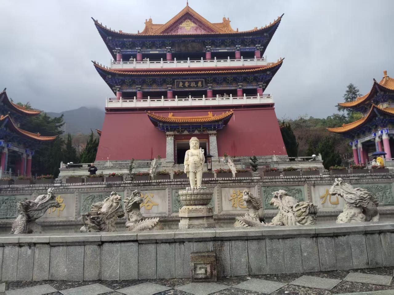 如果真和日本打起来了是绝对不会有撤侨这个环节了，所以中日剑拔弩张之际还是一如既往