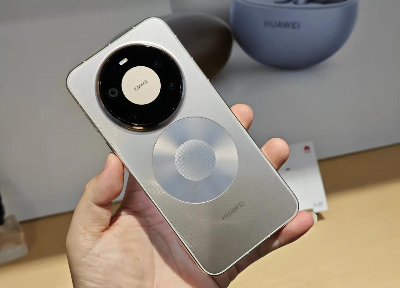 华为Mate80 Pro Max大幅降价，从高端高价旗舰变身高性价比之选，堪称“