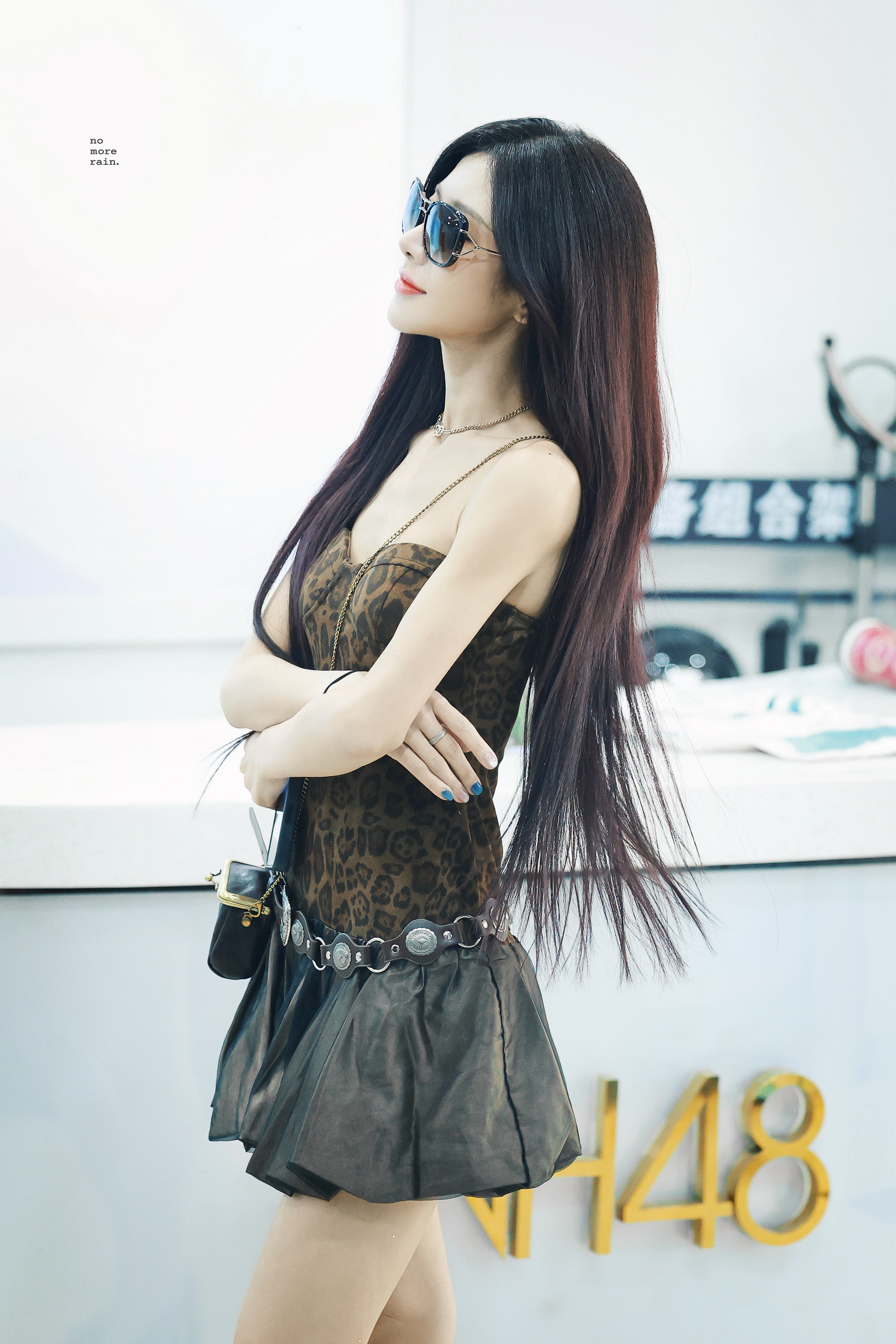 胡晓慧 这哪是野人啊啊啊啊啊，这么美这么辣 