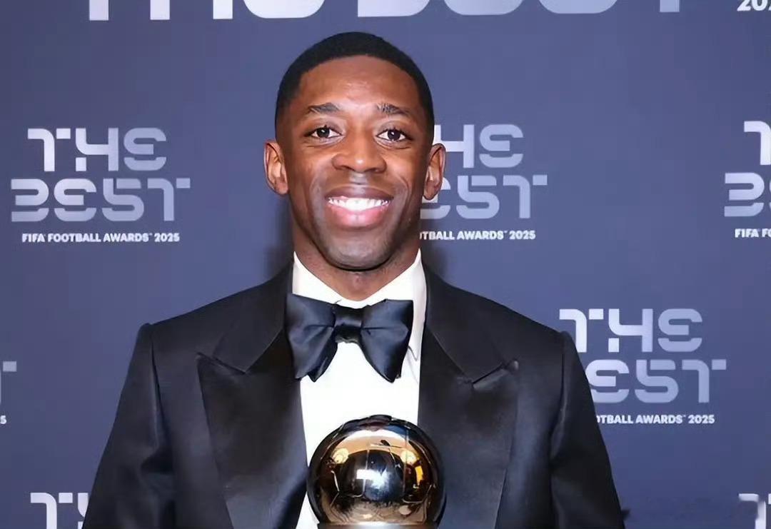 登贝莱当选2025世界足球先生当年但凡有人说登能拿金球，我感觉他都得去北京挂号看