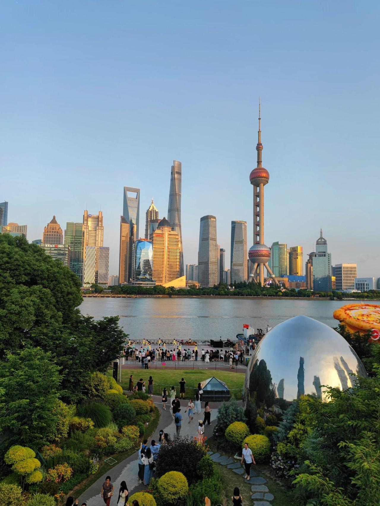 上海和武汉到底有多少地方相似? 上海和武汉还真有不少相似之处。两座城市都是重要的