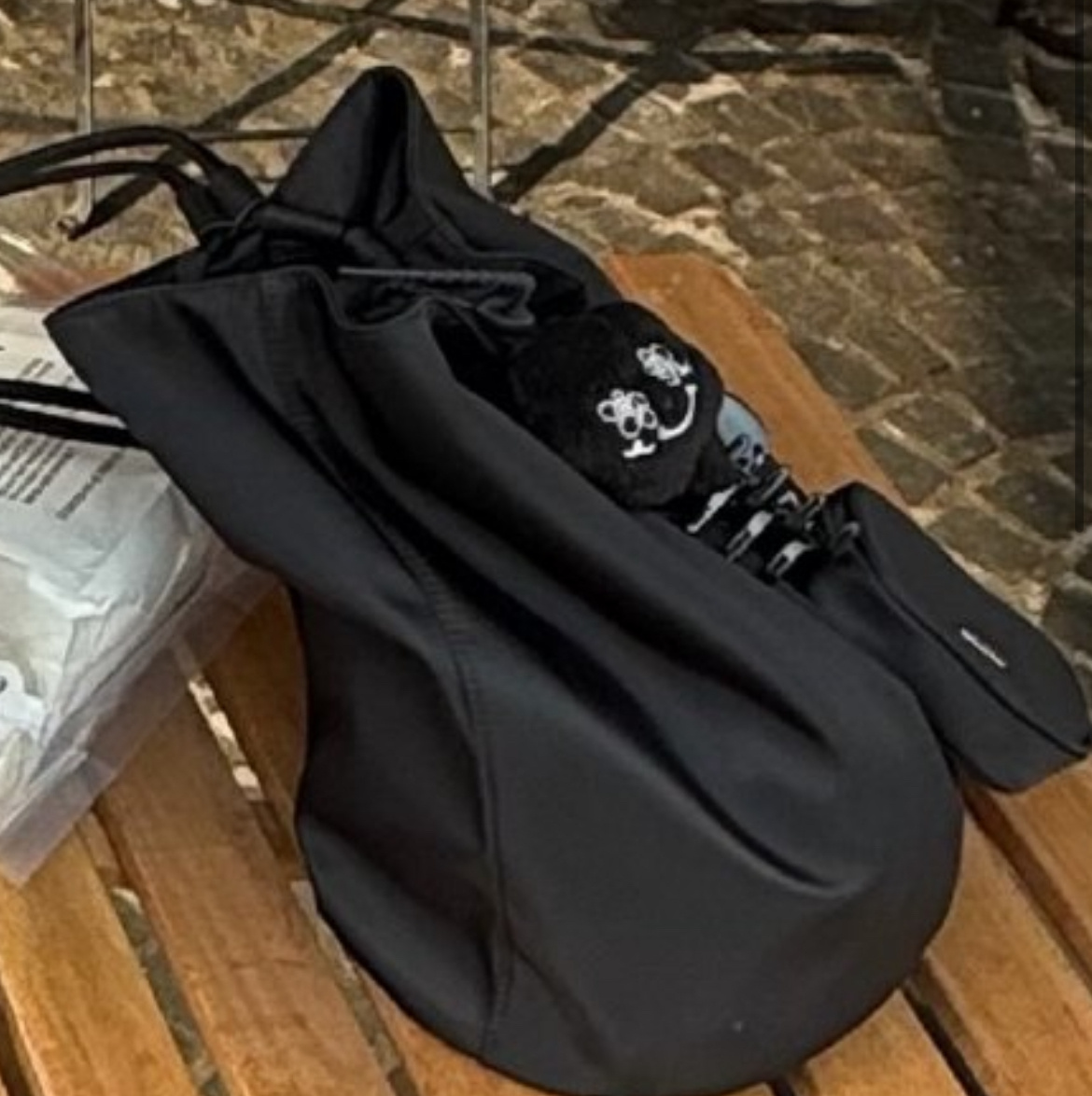 无人在意的角落金智秀还带了这个小乐乐舒萌 