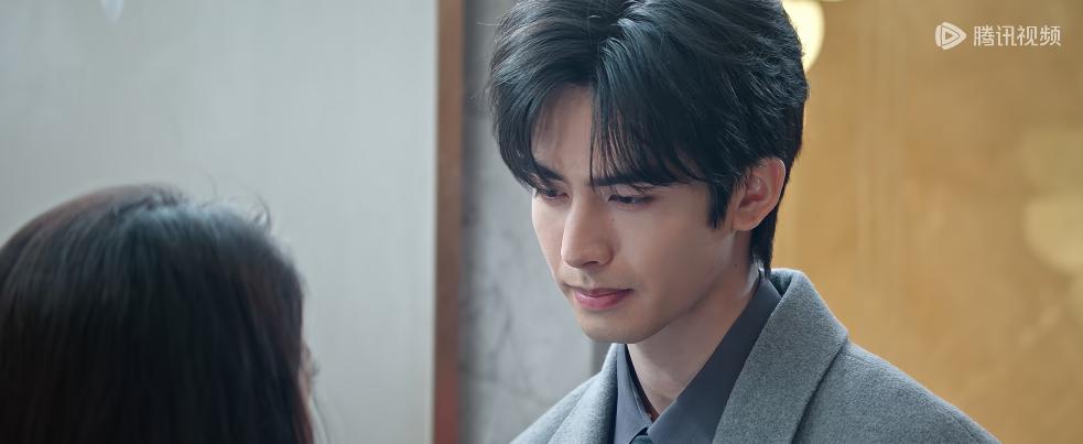 为什么有人说庄序像何以琛啊？明明是林屿森更像何以琛。
庄序之于何以琛，最多就是家