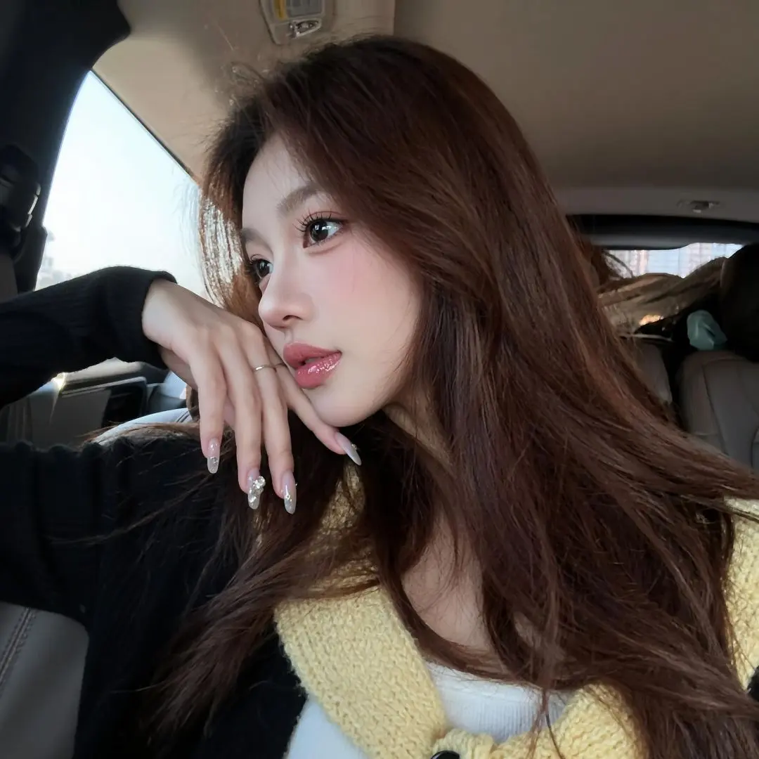 AI车内氛围感自拍 随变一拍都很夯玩法合伙人计划