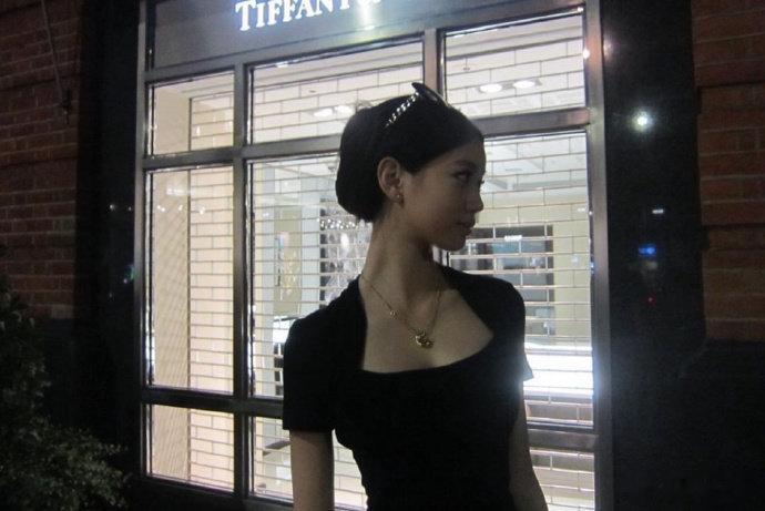 #钟丽缇女儿考拉更新ins# 钟丽缇女儿考拉更新ins啦，妹妹都14岁了，时间过