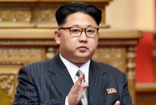 金正恩豁出去了，比普京还狠，就要干垮乌克兰，俄紧急改装运输机朝鲜官方宣布，将在原