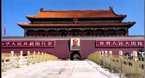 我认为中文终将成为世界通用语言之一，人民币会成为世界最重要的货币！！[星星眼][