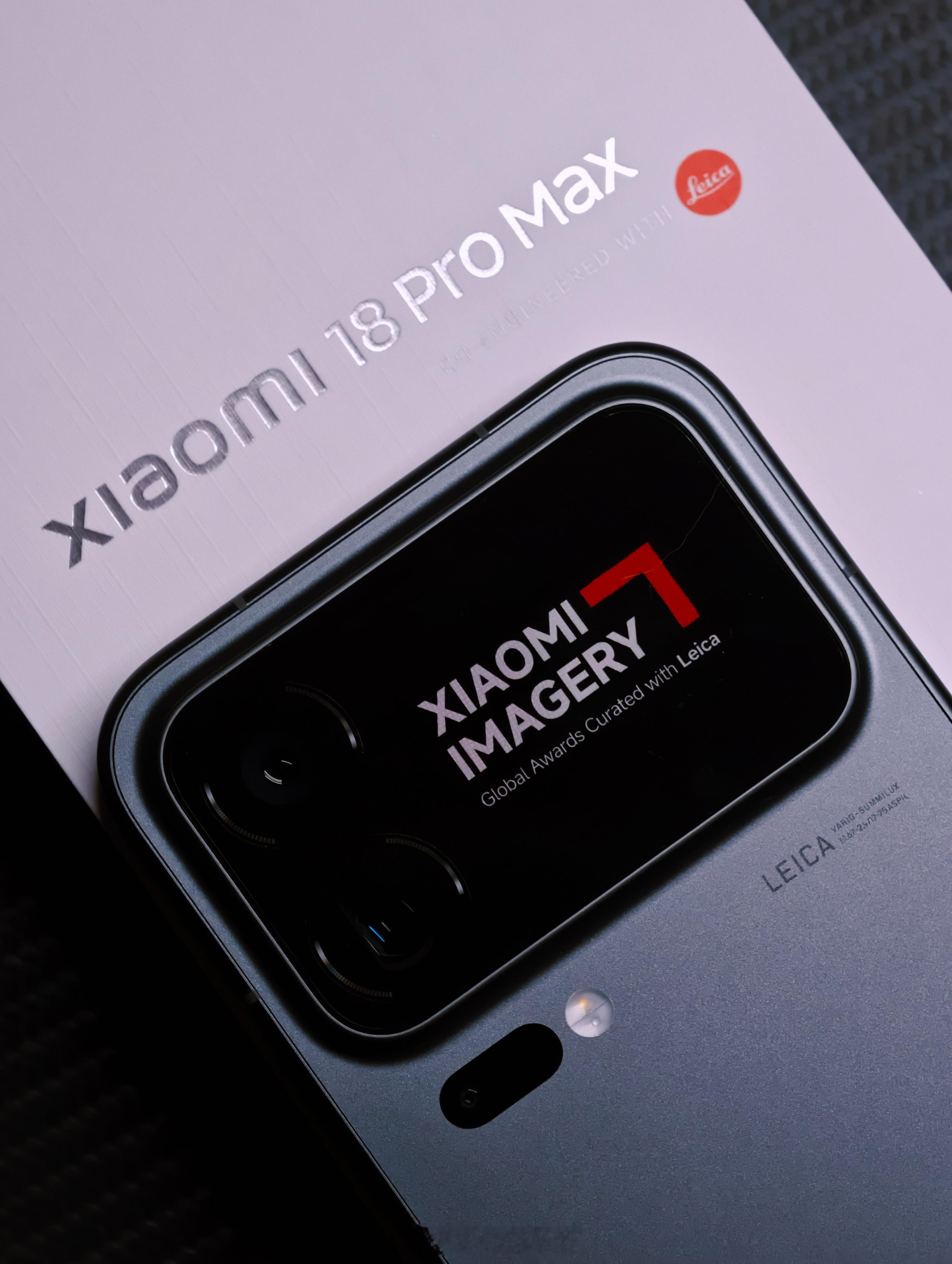 收到小米寄来的小米18的Pro Max简单拍个开箱照，回头拍起来～📸（最近各地