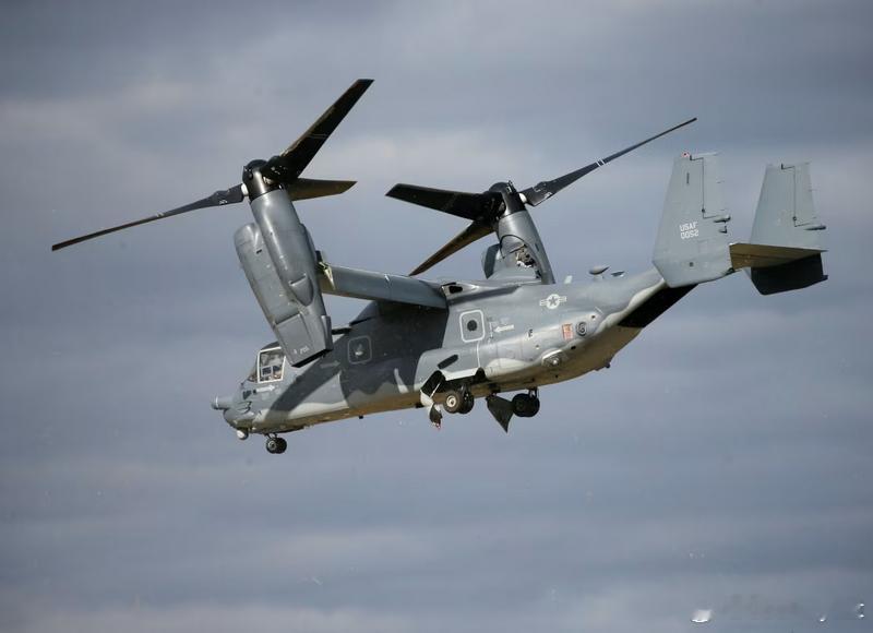 【准备“斩首”？川普预告“地面行动” 美军游骑兵与鱼鹰机集结加勒比海】海外新鲜事