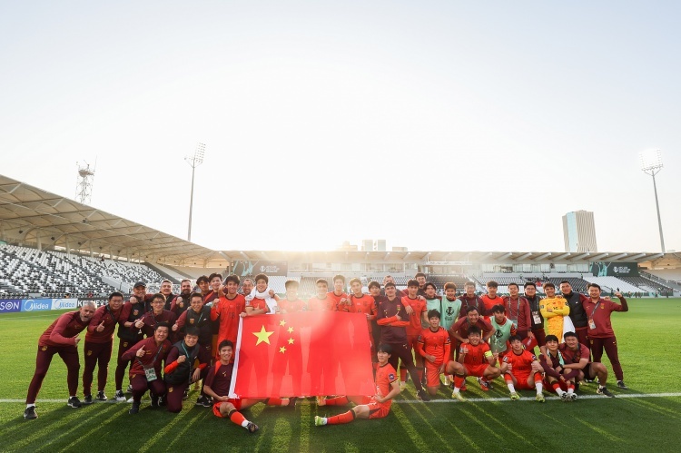 #u23国足vs日本首发身价对比##u23国足首发身价高于日本# 北京时间1月2