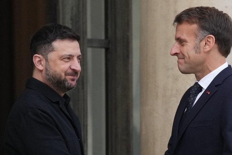 马克龙警告泽连斯基有严重危险，“美国可能会背叛乌克兰”

事情不是一夜之间爆发的