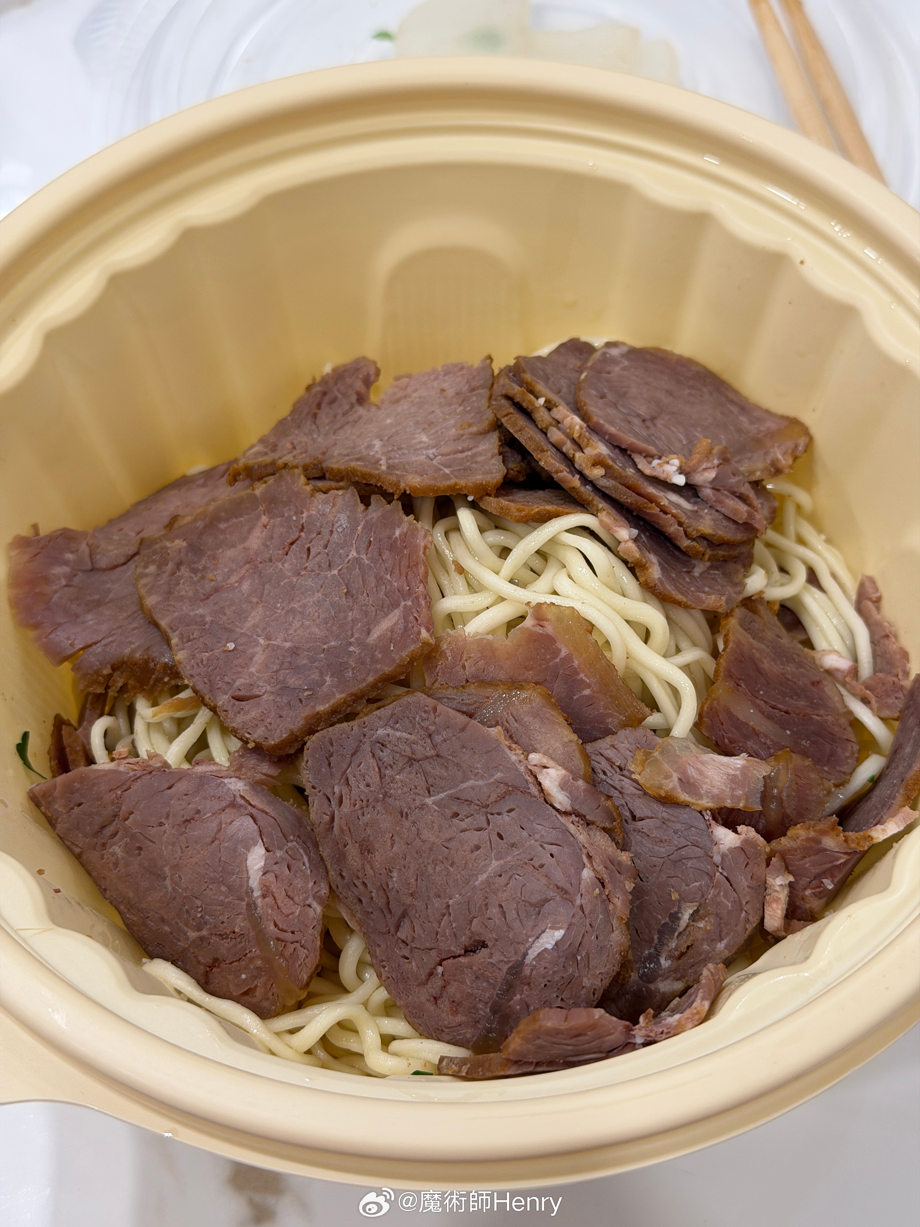 點了碗拉麵沒給我湯