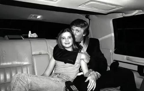 美国司法部公布爱泼斯坦第二批档案，特朗普余女儿伊万卡发生性关系？有可能影响中期选