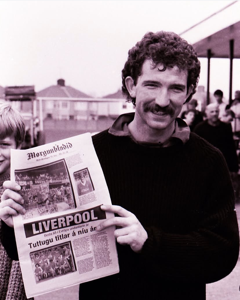 1953年5月6號出生於蘇格蘭愛丁堡嘅桑拿士（Graeme Souness），日
