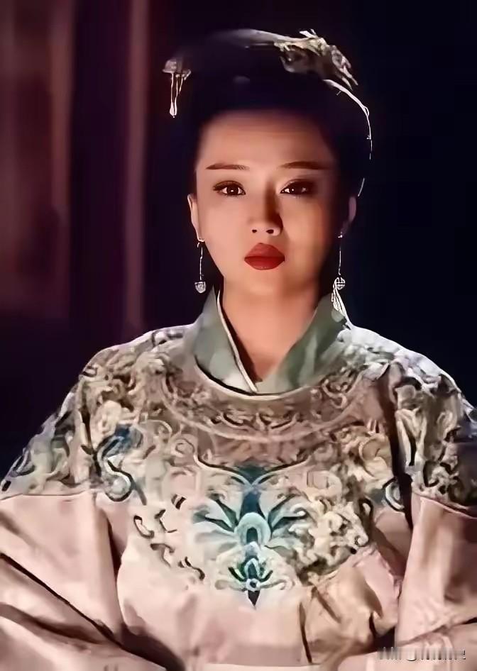 42岁明朝老皇帝临幸19岁宫女后，冷冷告诫：“你绝不能生下龙子，不然必死无疑！”