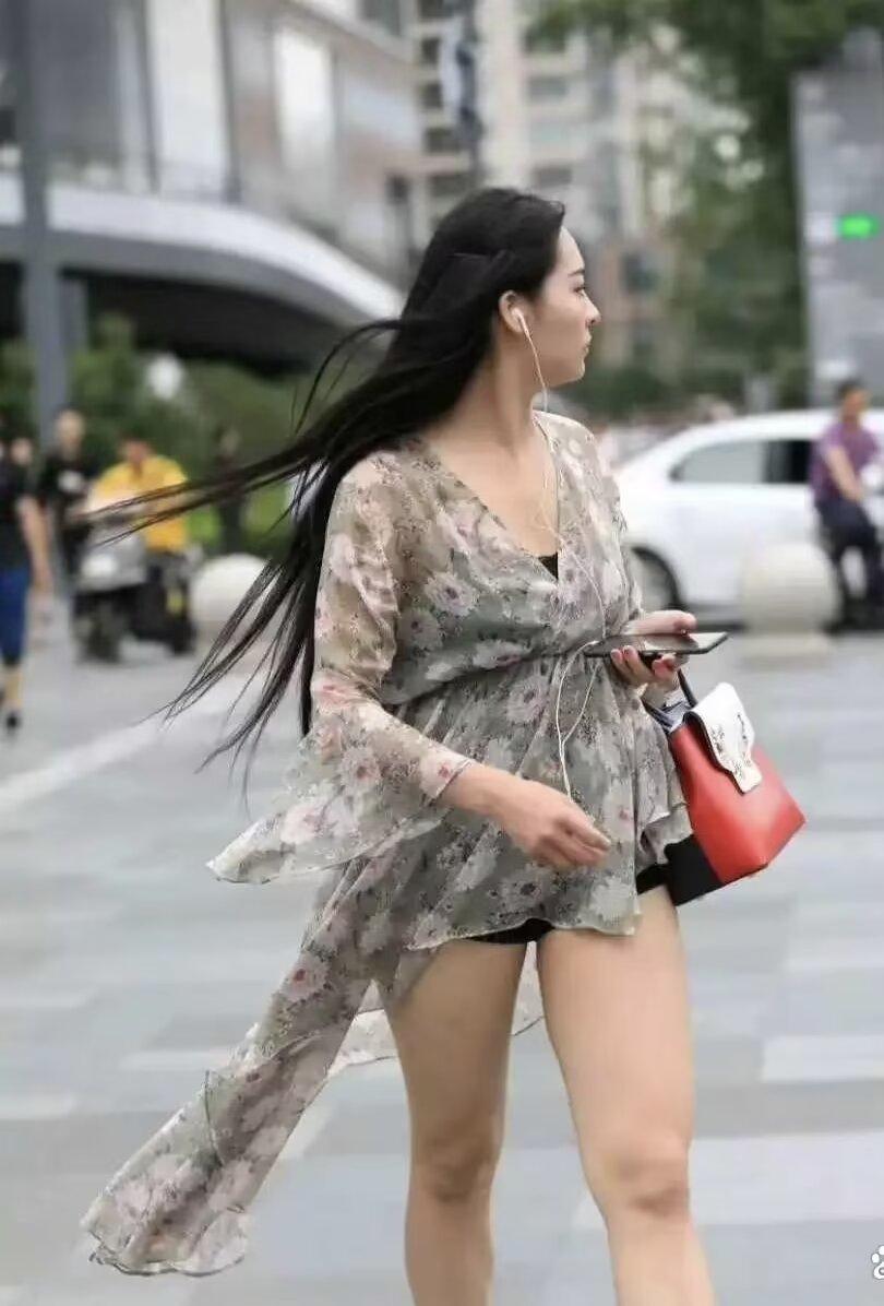一个人运气变好时，遇到的人，都是情不自禁的来助你。