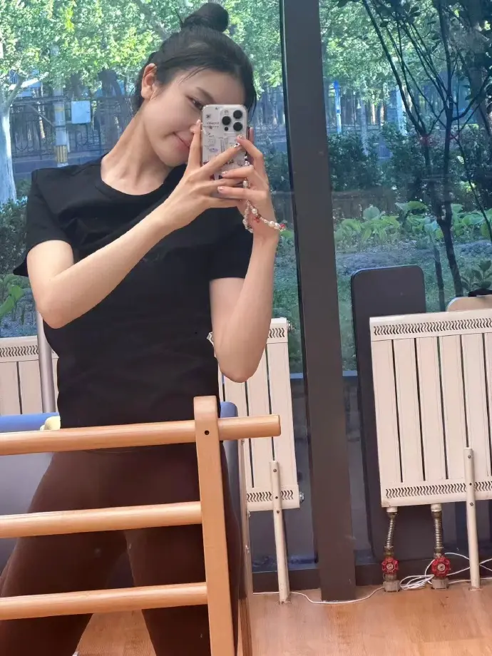 哈哈哈哈哈妹妹好抽象