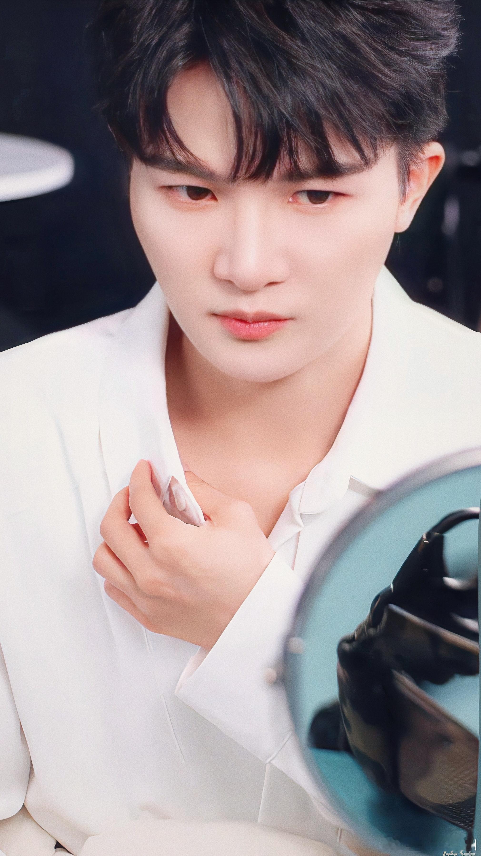 周深 周深2025深深的巡回演唱会  [音乐]takami品牌代言人周深 【圈和