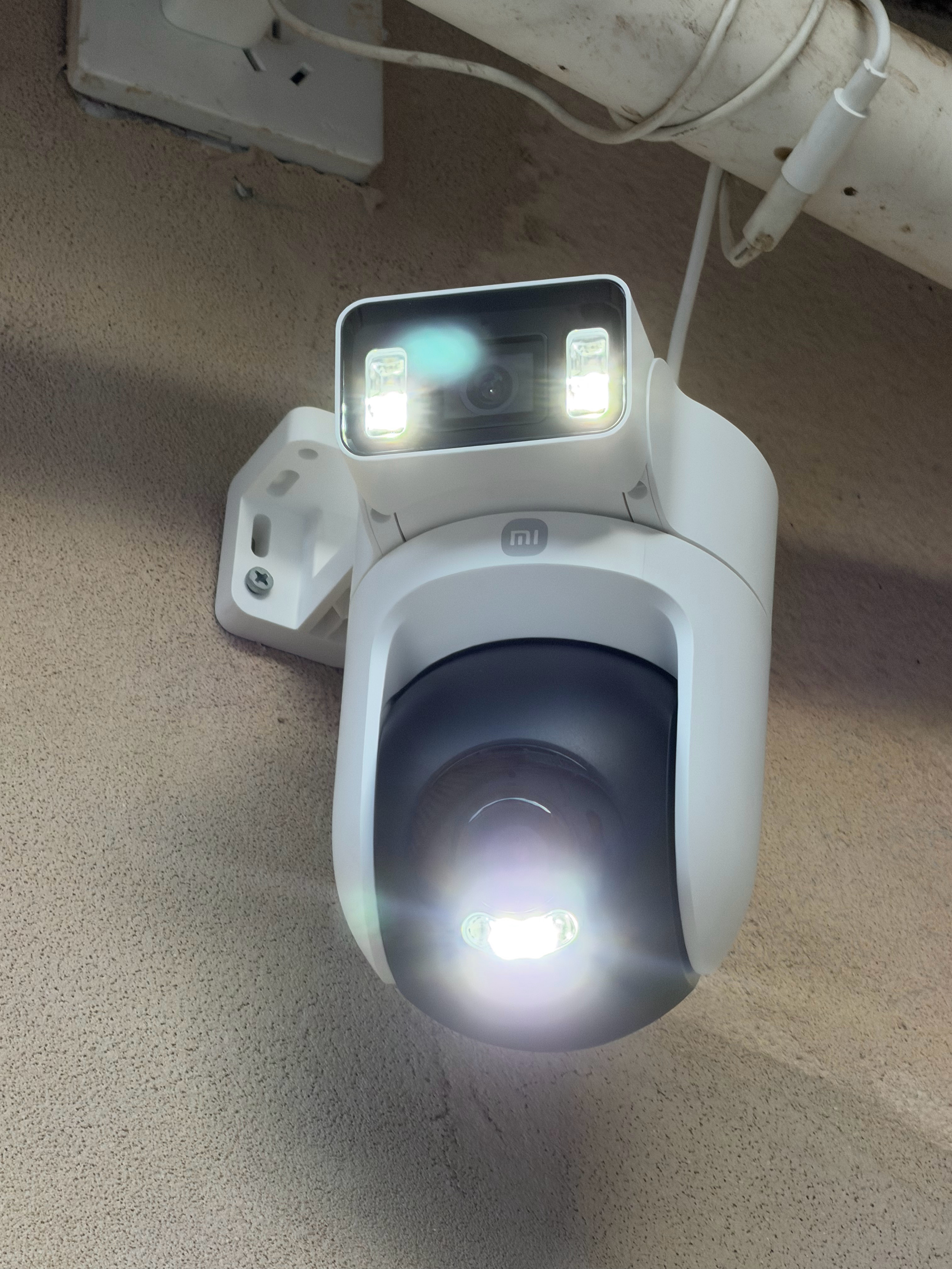 小米智能摄像机 又上新了，出了个小米智能室外摄像机 4 4G双摄版 ，名字很长但