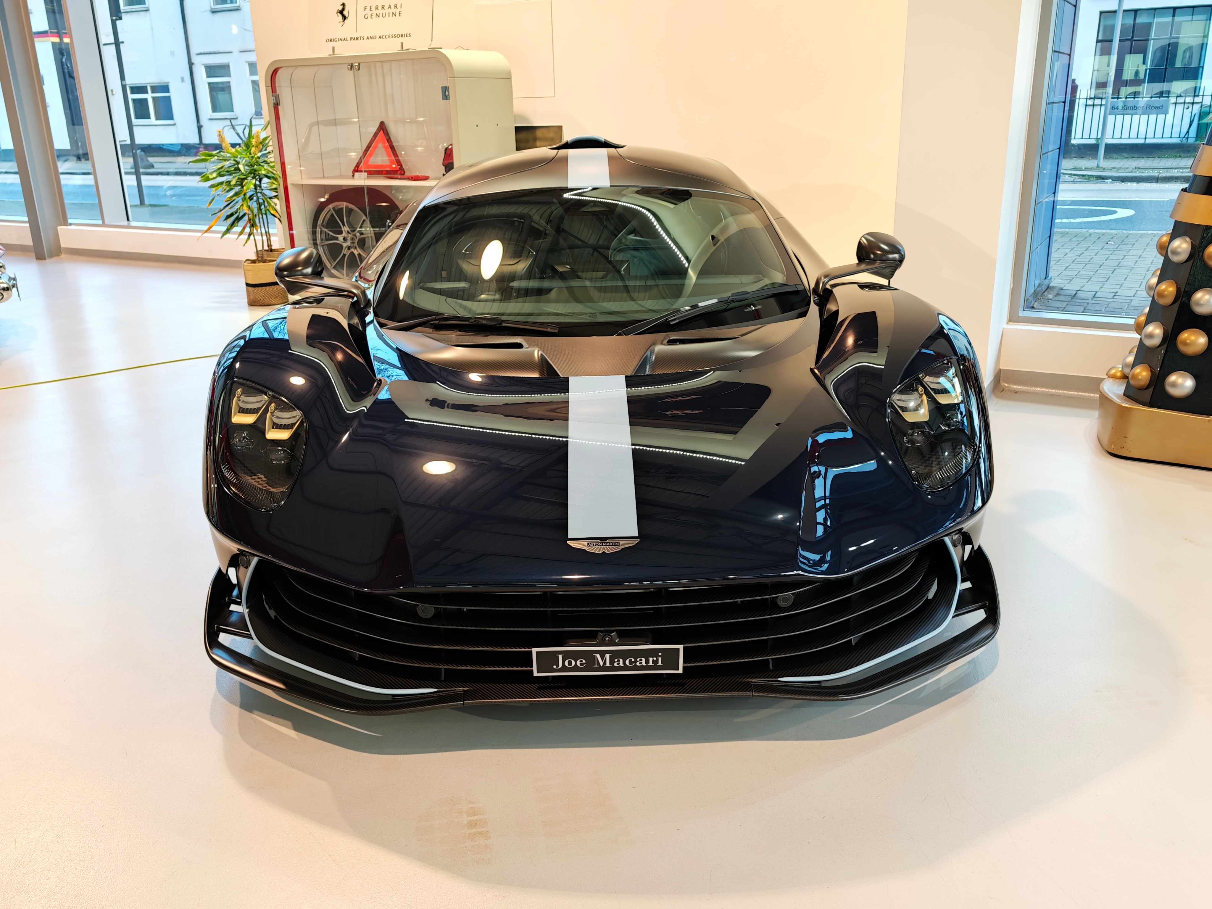 Valhalla & One-77 英国·Joe Macari