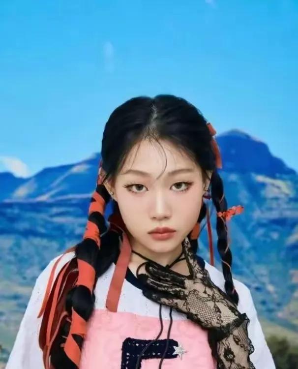沈佳润在韩国出道。

不得不说，小沈阳夫妇胆量可不小，本来可以靠自身的影响力，将