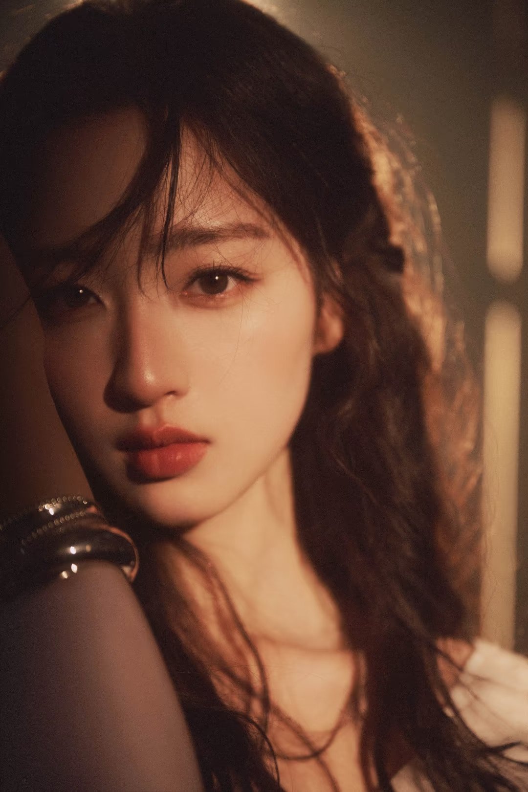 综合国民度、作品热度、演技口碑与商业价值，当前最受欢迎的00后女演员：1. 张子