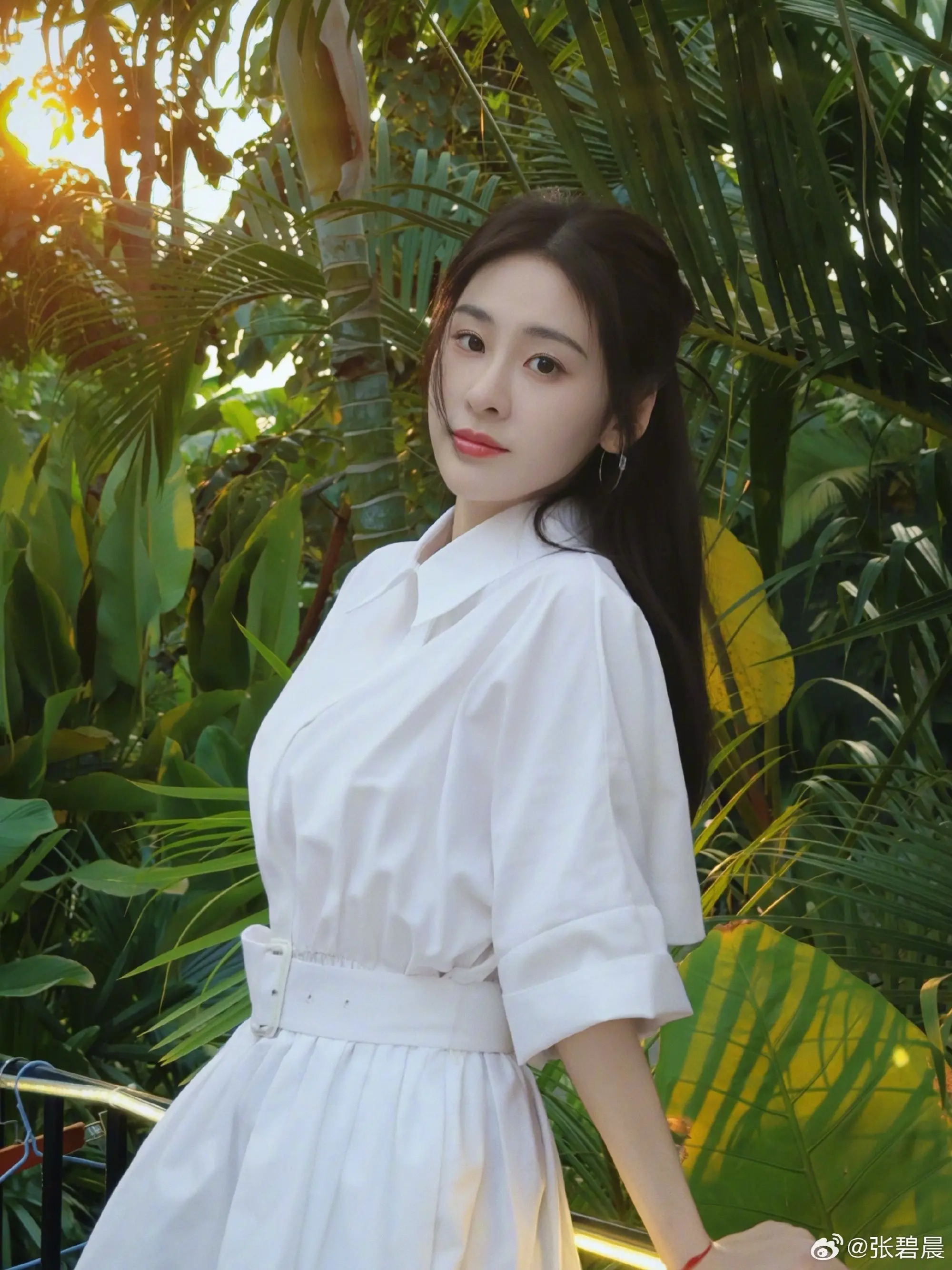 女大学生上线😍