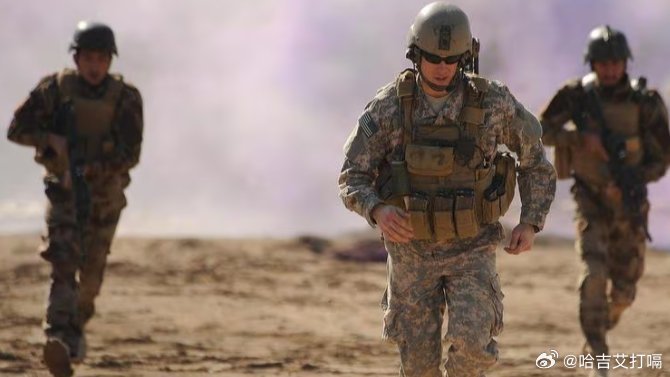 凤凰新闻【是否会向伊朗派遣地面部队？特朗普最新表态】就在两天前，特朗普还表示他不