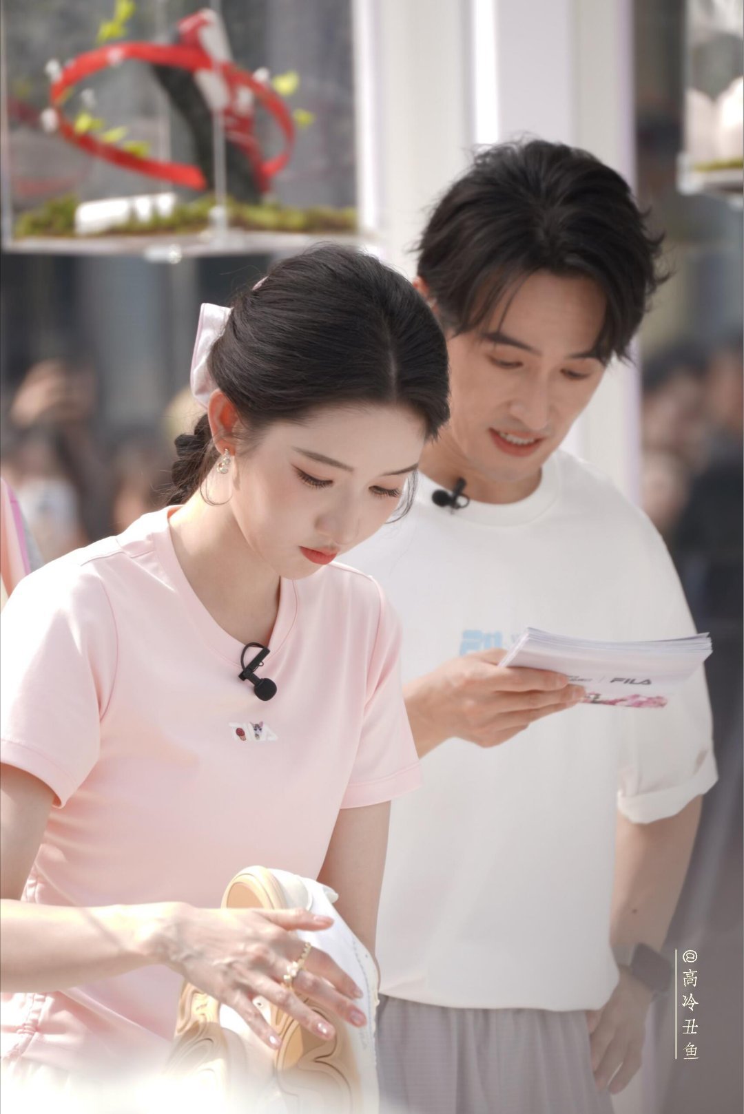王玉雯摆摊ootd王玉雯摆摊vlog 看完只想说：这是什么神仙摆摊现场？人温柔，