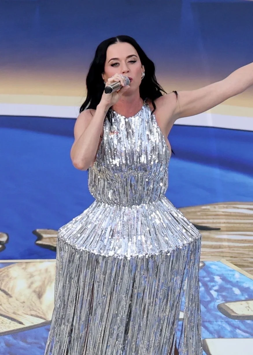 水果姐世界杯震撼表演！！！