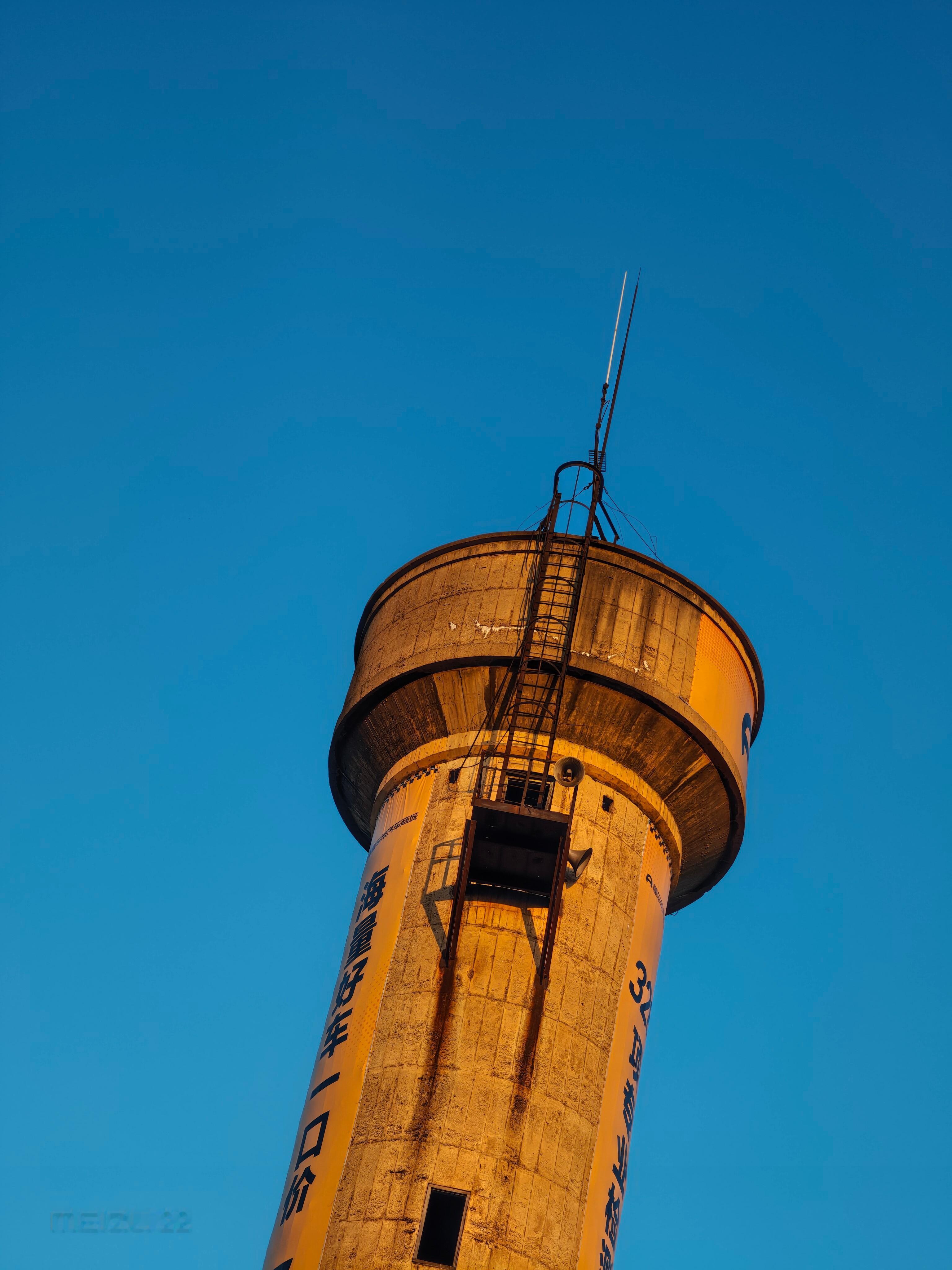 魅族22的样张还是挺舒服的，相比上一代提升了不少~你们觉得这素质达到你们预期了吗