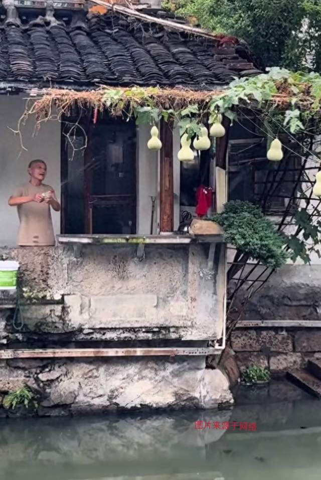 葫芦爷爷亲手摘掉葫芦，突如其来的流量，为何没能接住？