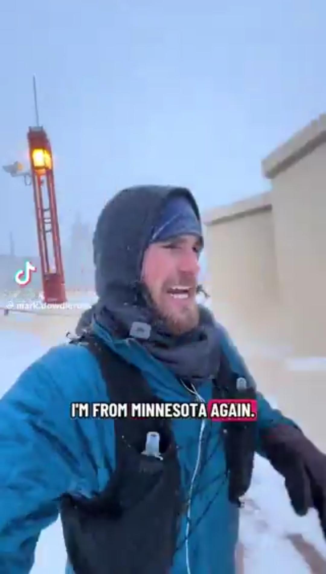 🚨 哇！明尼苏达州的民众正在愤怒地发声，谴责不断扩大的索马里移民诈骗案！

“