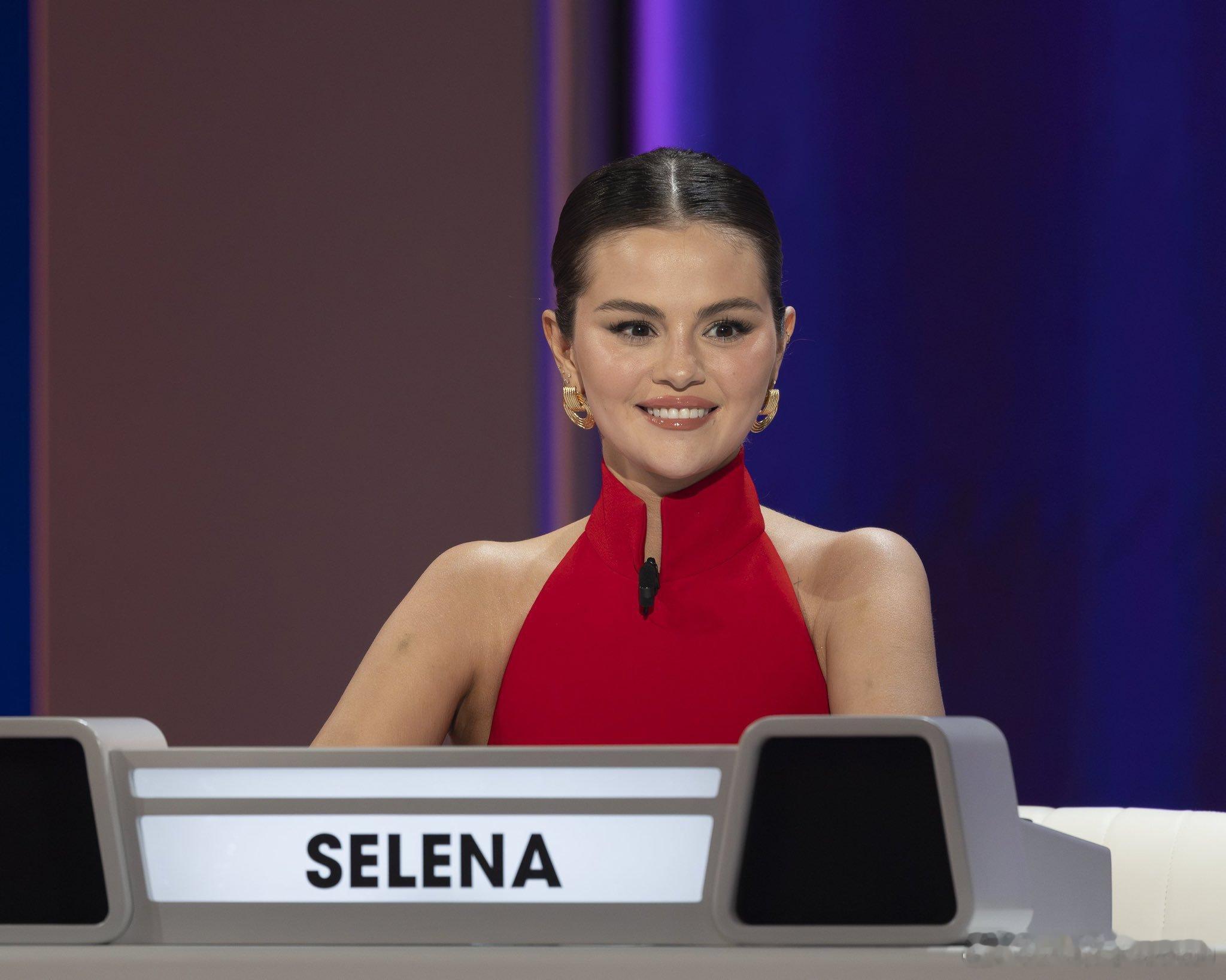 Selena Gomez赛琳娜戈麦斯做客Martin Short主持的电视游戏节