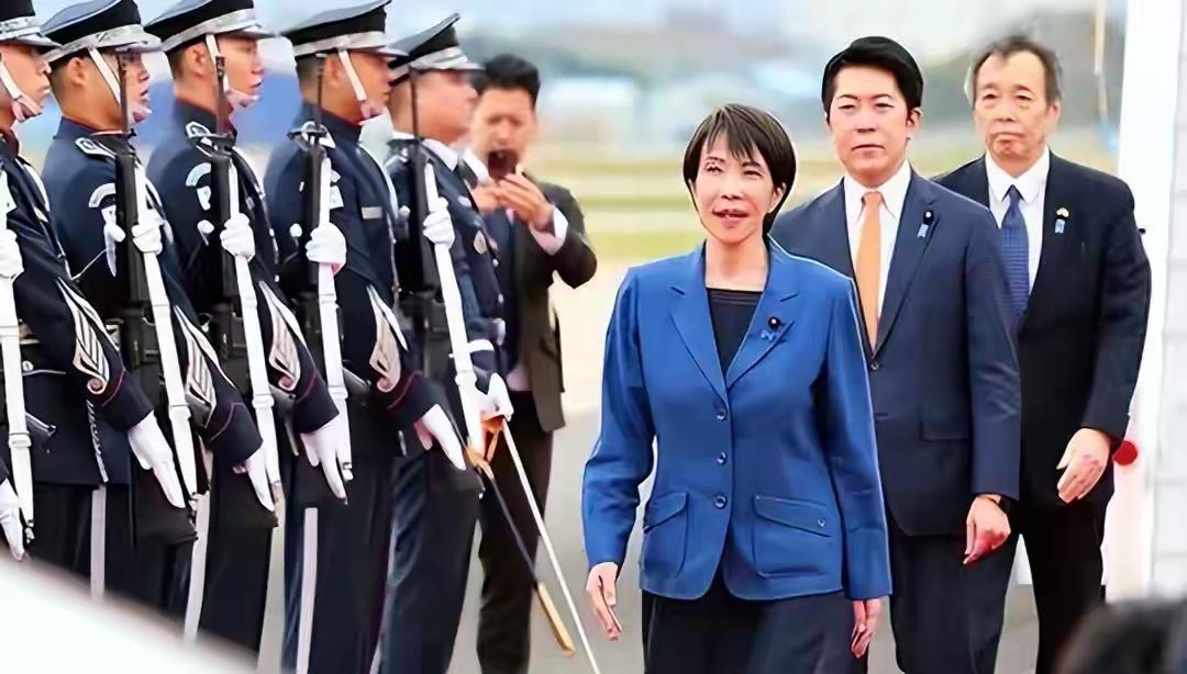 超1900个航班取消、日本跌出中国游客寒假热门目的地前十，这哪是日本能报复的？分