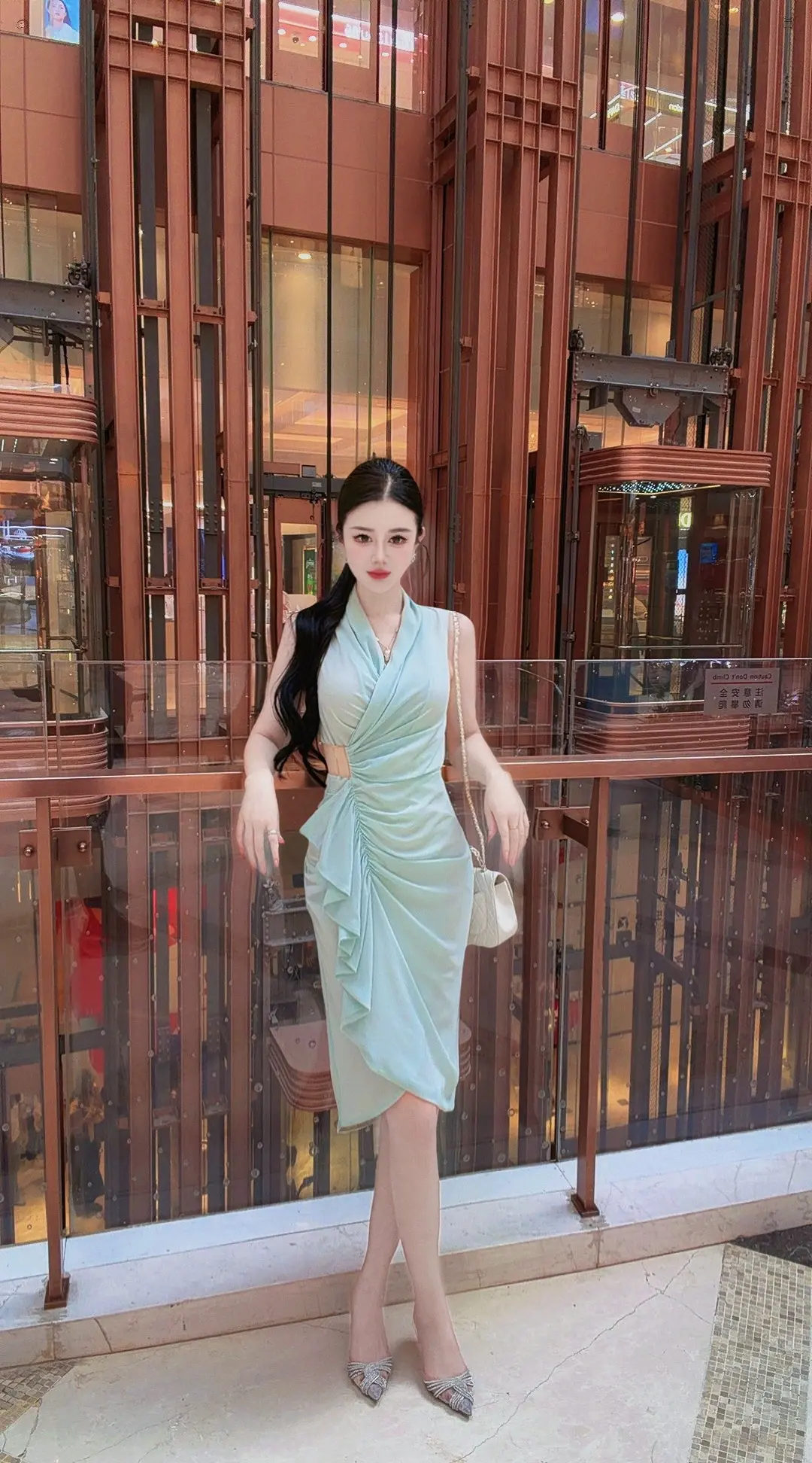 纸醉金迷新世界新丸中心