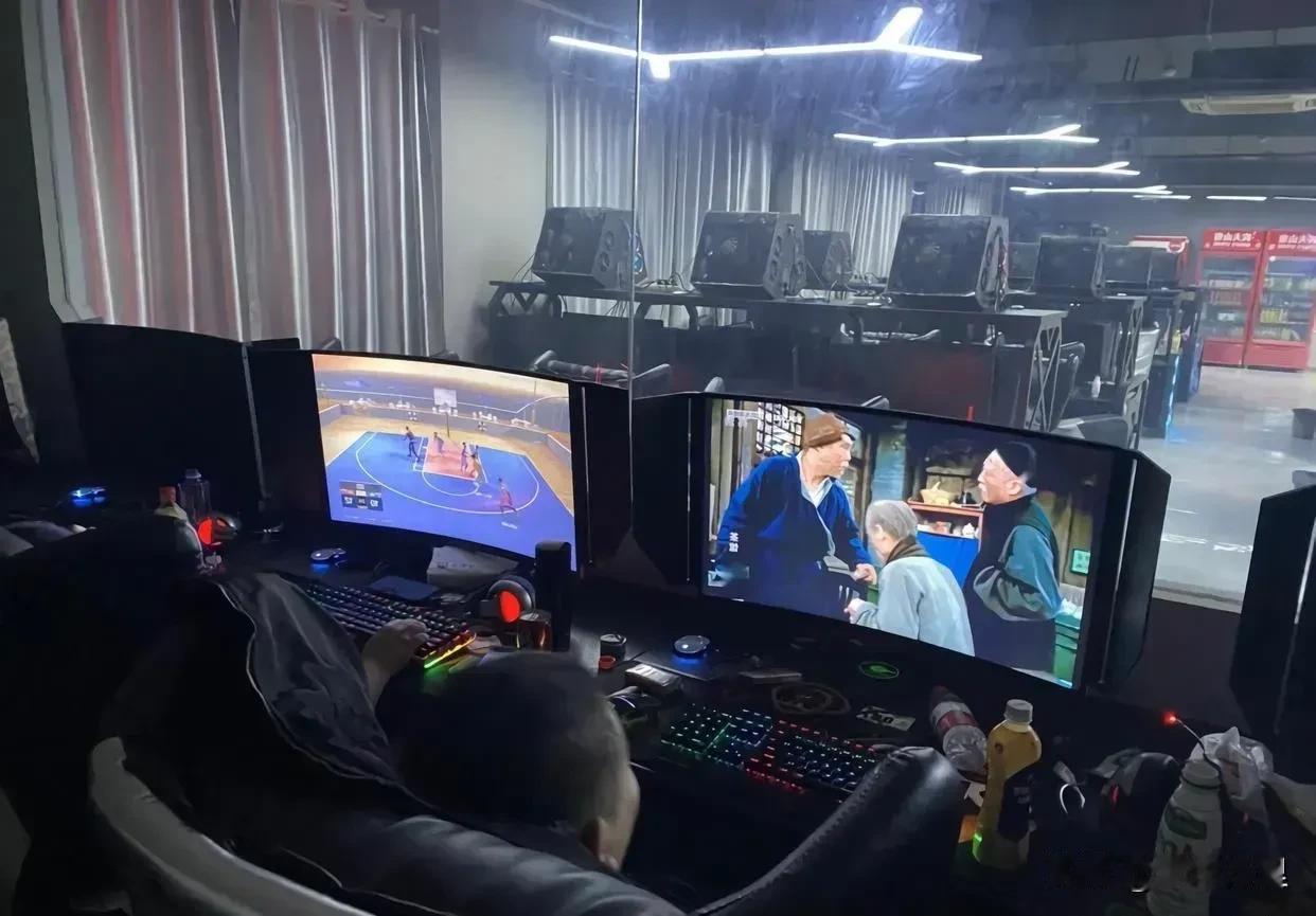 当年，在网吧看京剧[我想静静][我想静静][我想静静][我想静静]转眼来，已经1