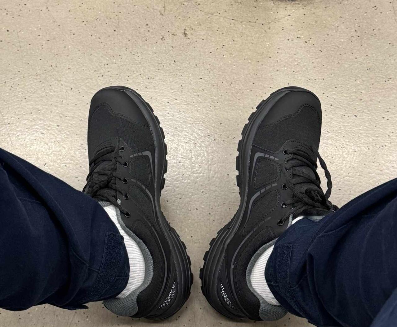今日份OOTD
上班通勤黑鞋 户外功能鞋 定格鞋控瞬间
舒适度还得是它
