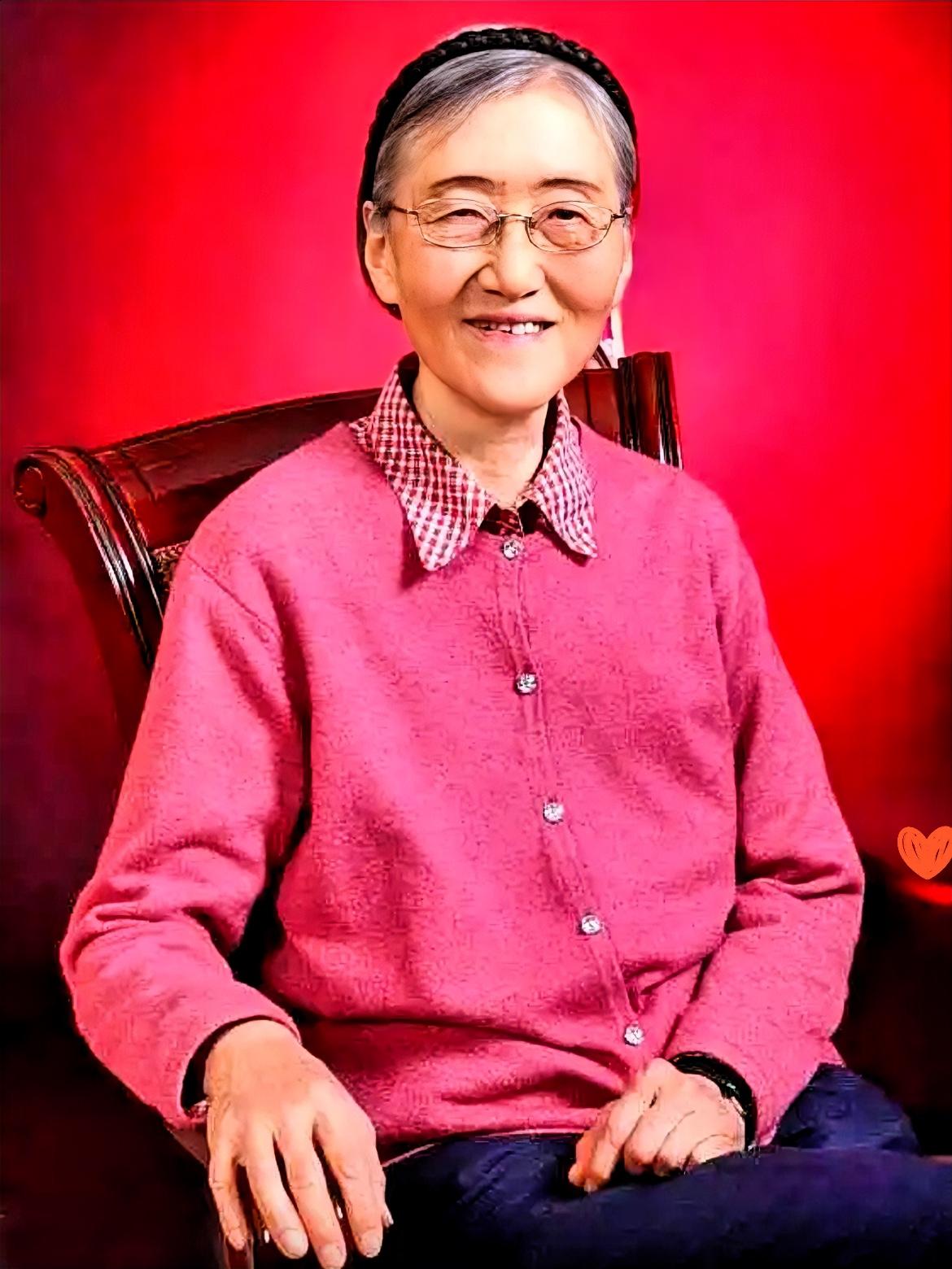 看完《沉默的荣耀》
我才深刻体会到，吴石将军牺牲后，他女儿吴兰成，在上海乃至之后