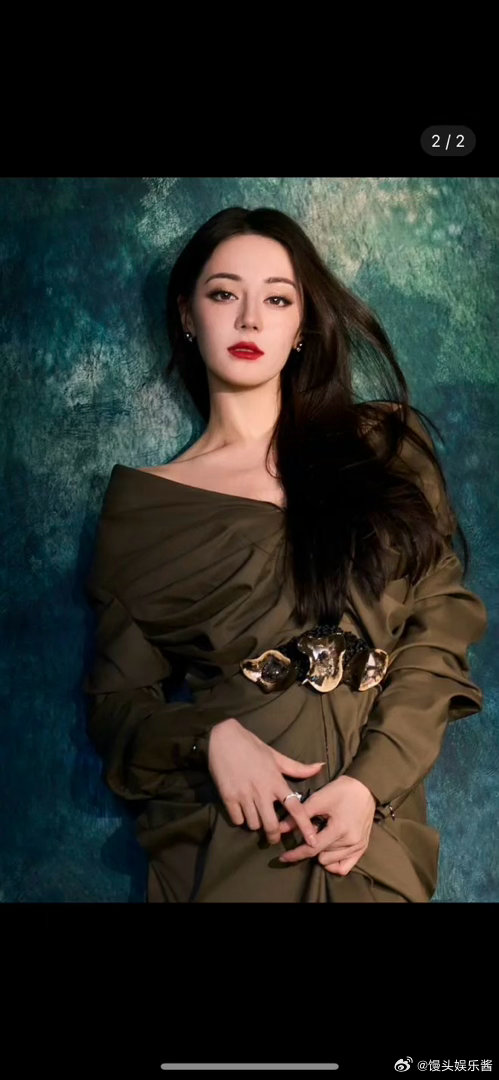 迪丽热巴、古力娜扎都是异域美人，你吃谁的颜 