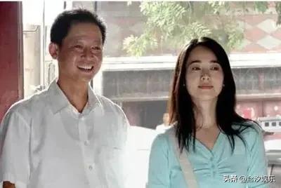 2006年，王志文拍《天道》时，女搭档左小青突然找到他问：“导演要求我下一场戏全