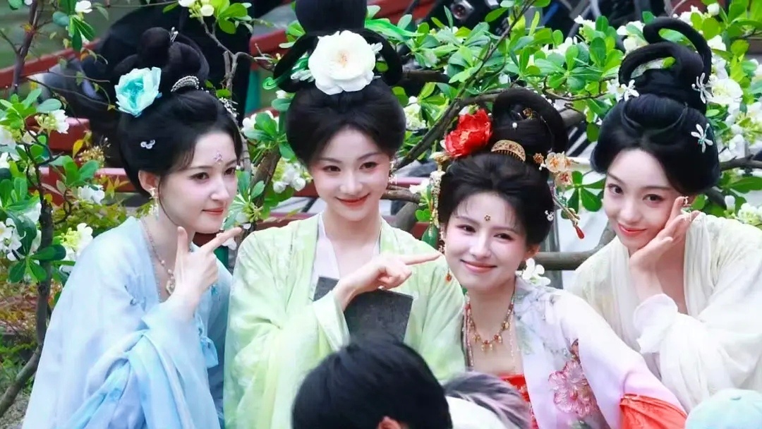 不说的话，你们觉得谁是女主