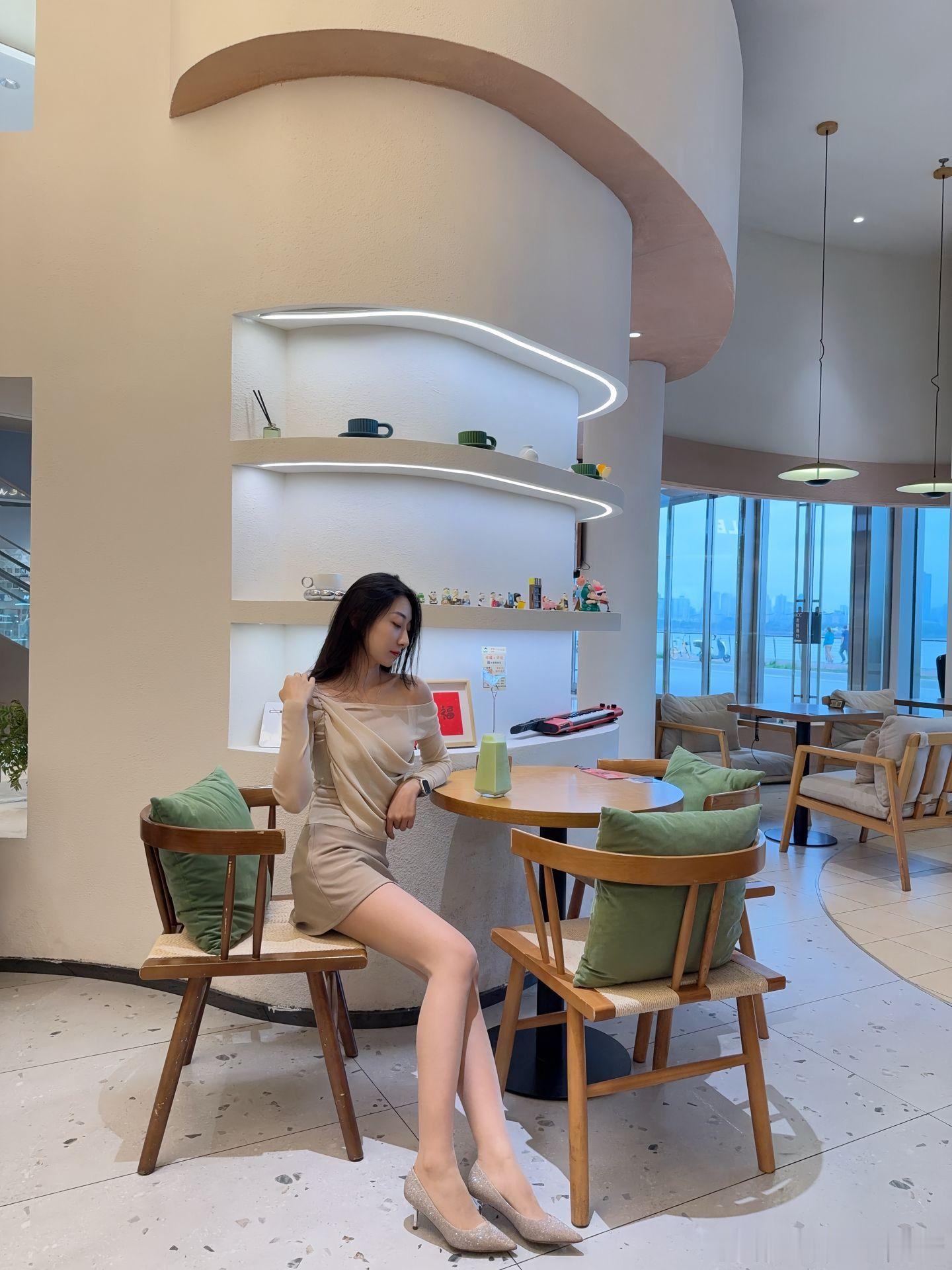 你不觉得肉丝有气质吗？ 