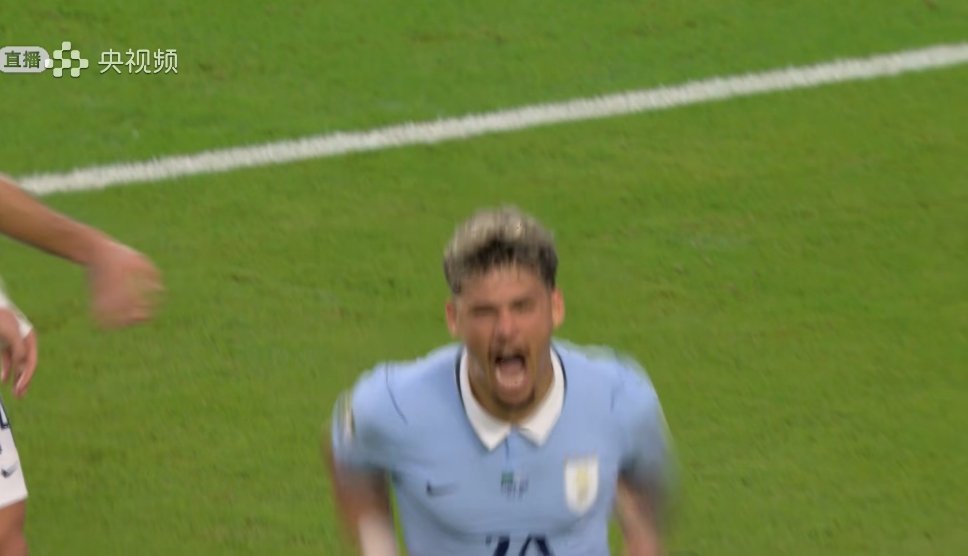 阿劳霍进球1-1扳平了！ 