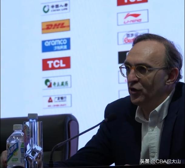 乌戈带领辽篮胜广州喜提6连胜！从乌戈的赛后发言可以看出他比杨鸣能力强！
北京时间