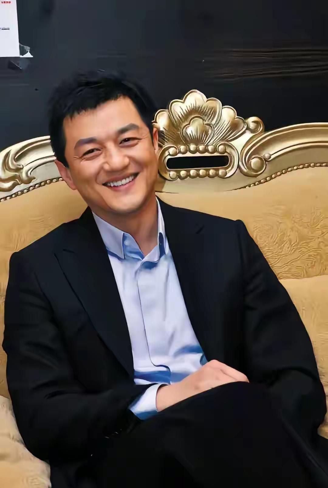 李亚鹏要翻盘了！比亚迪选他，看见坚守的力量
 
看到比亚迪旗下方程豹官宣李亚鹏担