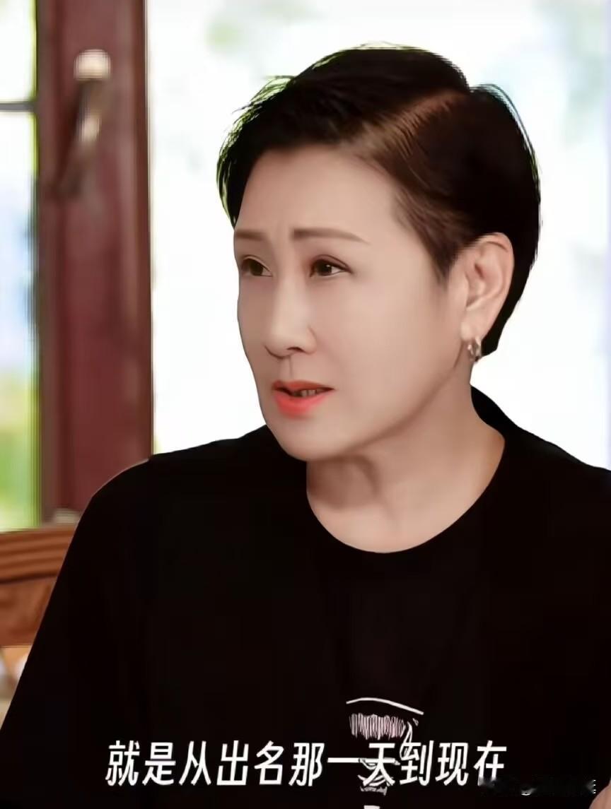 张凯丽啊张凯丽，你糊涂啊！
你都64岁了，你说你还去掺和这个演员署名这事儿干啥呀