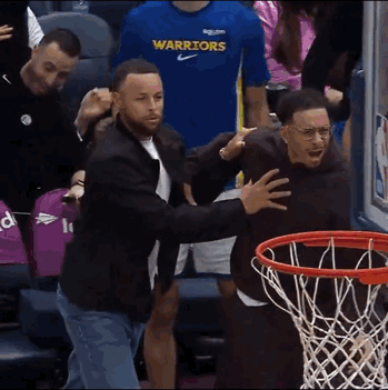 库里兄弟惊呆了😱梅尔顿战斧劈扣库珀。
库里兄弟伤停，勇士轻取奇才，梅尔顿砍下2