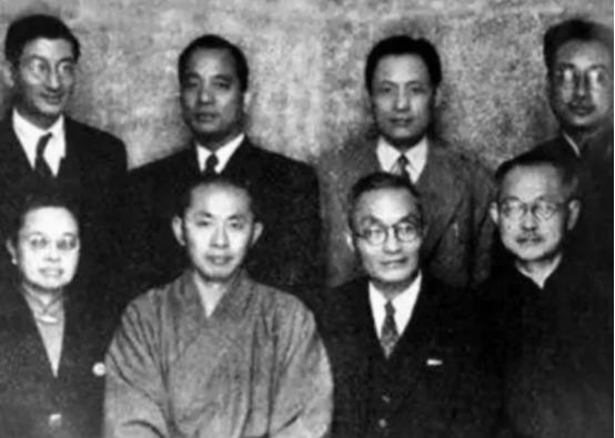 1944年，日军进攻桂林，巨赞法师举起屠刀，手刃了130多个日本鬼子，他杀红了眼