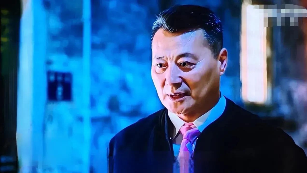 《淬火年代》在央1热播，两个十分熟悉也十分喜欢的演员:任程伟、高露。      